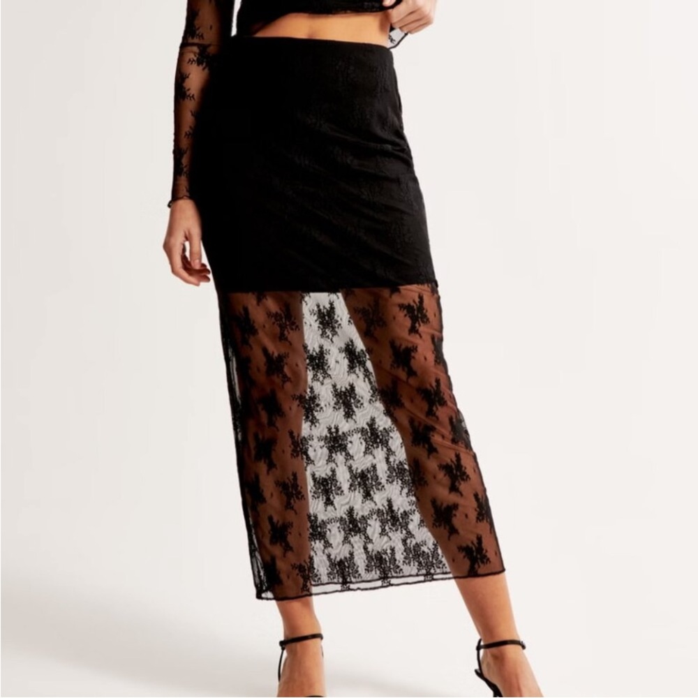 NWOT Abercrombie & Fitch black Lace Midi Skirt - S